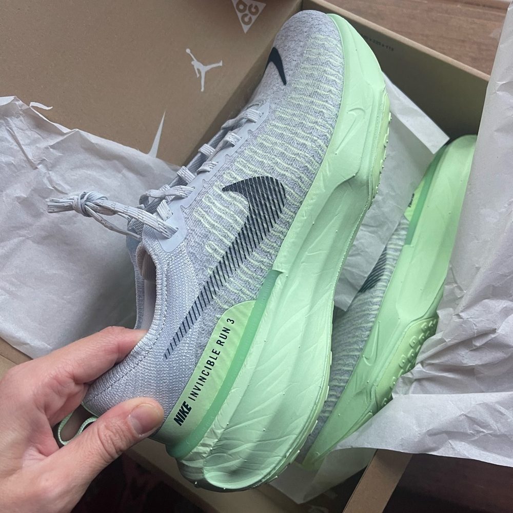 Nike Invincible 3 discontinued 9.5